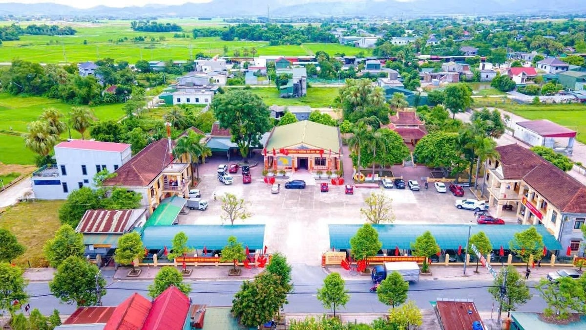Từ nguồn xã hội hoá, trụ sở phường Hà Huy Tập được sửa chữa khang trang. Ảnh: Thanh Nga. Từ nguồn xã hội hoá, trụ sở phường Hà Huy Tập được sửa chữa khang trang. Ảnh: Thanh Nga.