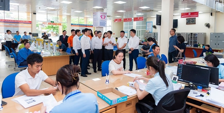Bộ Nông nghiệp và Môi trường thành lập 10 đoàn công tác nhằm nắm bắt tình hình, hướng dẫn, giải đáp vướng mắc của các địa phương khi triển khai chính quyền 2 cấp. Ảnh: Minh Hoàng.