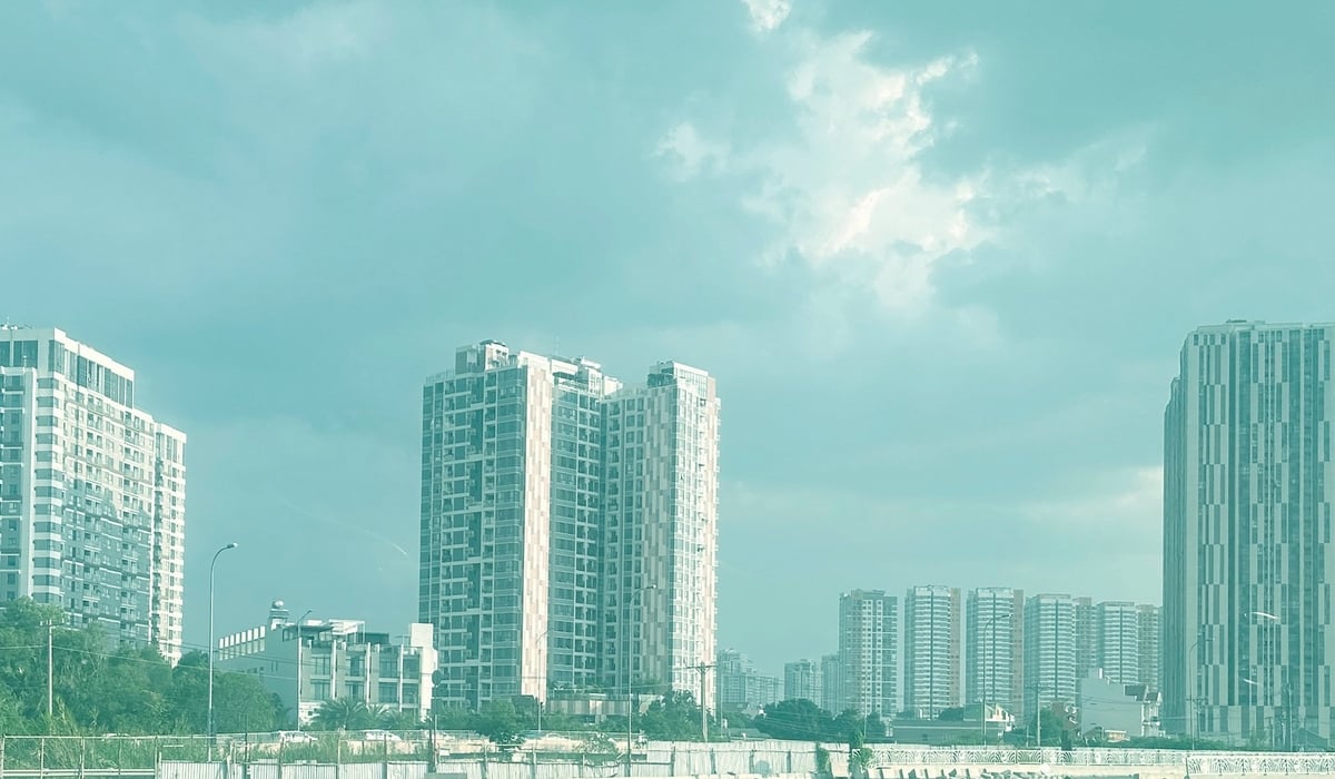 Tổ Công tác 5013 - Sở Nông nghiệp và Môi trường TP.HCM nỗ lực tháo gỡ khó khăn, vướng mắc để cấp 'sổ hồng' cho tổ chức, cá nhân tại các dự án phát triển nhà ở thương mại trên địa bàn thành phố. Ảnh: Tường Tú.