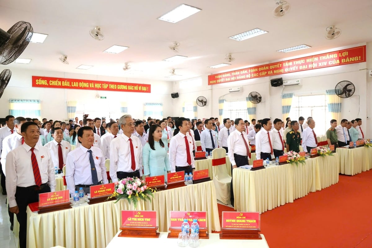 Xã Thạnh Xuân hiện có dân số trên 41.000 người, với diện tích 43.95 km2; có 24 ấp, 39 chi bộ trực thuộc Đảng bộ xã và 1.242 đảng viên. Ảnh: Minh Trung. Xã Thạnh Xuân hiện có dân số trên 41.000 người, với diện tích 43.95 km2; có 24 ấp, 39 chi bộ trực thuộc Đảng bộ xã và 1.242 đảng viên. Ảnh: Minh Trung.