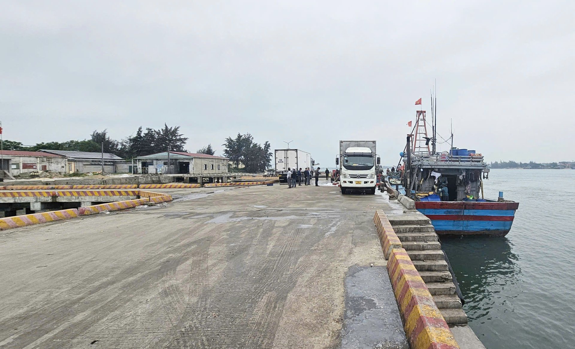 Cảng Gianh được đầu tư nâng cấp. Ảnh: T. Phùng.
