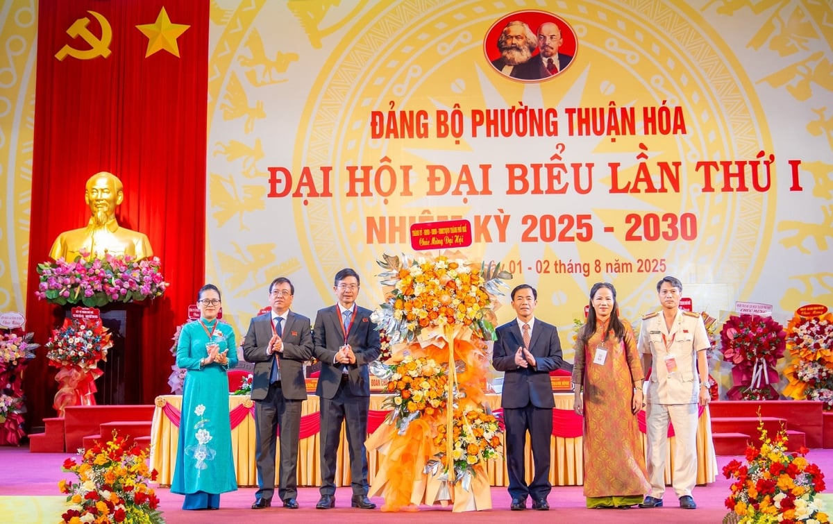 Đảng bộ phường Thuận Hóa tổ chức Đại hội đại biểu lần thứ I, nhiệm kỳ 2025 – 2030. Ảnh: Văn Dinh. Đảng bộ phường Thuận Hóa tổ chức Đại hội đại biểu lần thứ I, nhiệm kỳ 2025 – 2030. Ảnh: Văn Dinh.