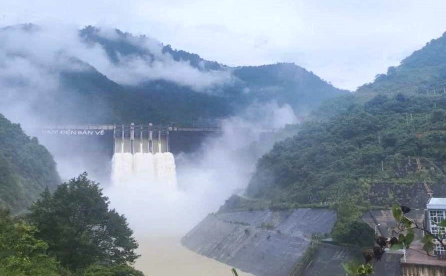 Các hồ thủy điện của EVNGENCO1 phát huy tốt chức năng 'giảm lũ, giữ nước', góp phần bảo vệ an toàn cho cho người dân khu vực hạ du. Ảnh: EVNGENCO1. Các hồ thủy điện của EVNGENCO1 phát huy tốt chức năng 'giảm lũ, giữ nước', góp phần bảo vệ an toàn cho cho người dân khu vực hạ du. Ảnh: EVNGENCO1.