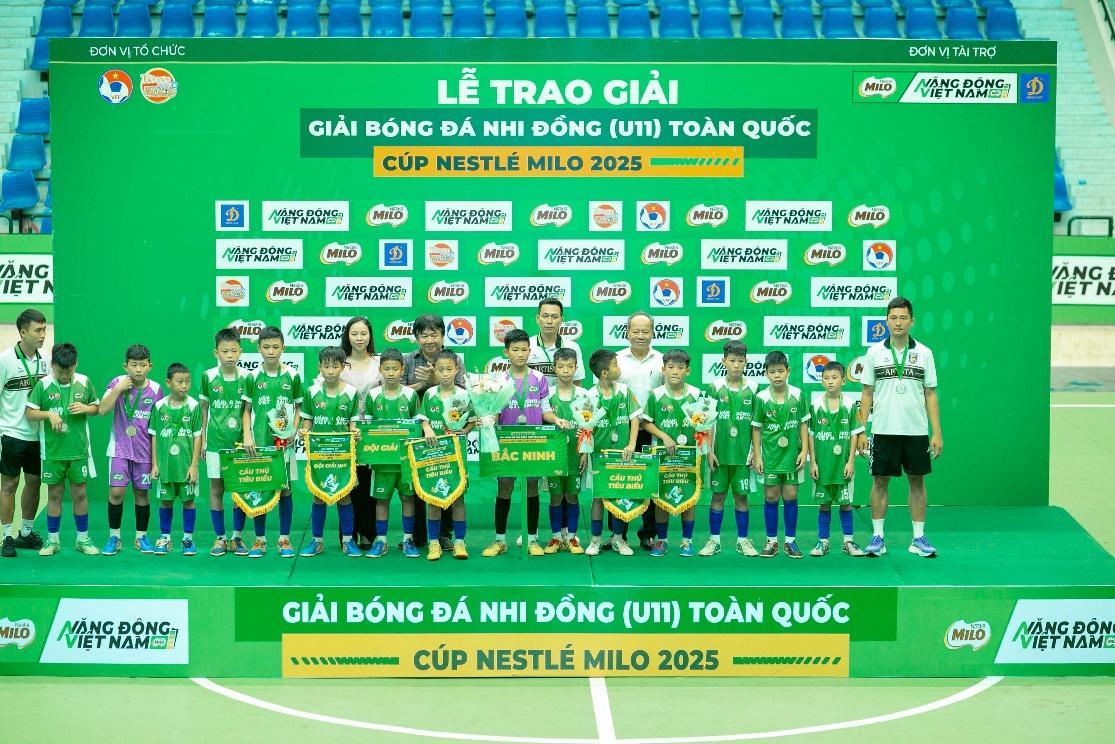 U11 Bắc Ninh về nhì Giải Bóng đá Nhi đồng Toàn quốc – Cúp Nestlé MILO 2025. Ảnh: Nestlé Việt Nam. U11 Bắc Ninh về nhì Giải Bóng đá Nhi đồng Toàn quốc – Cúp Nestlé MILO 2025. Ảnh: Nestlé Việt Nam.