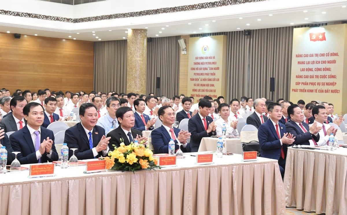 Các đại biểu tham dự Đại hội. Ảnh: Petrolimex.