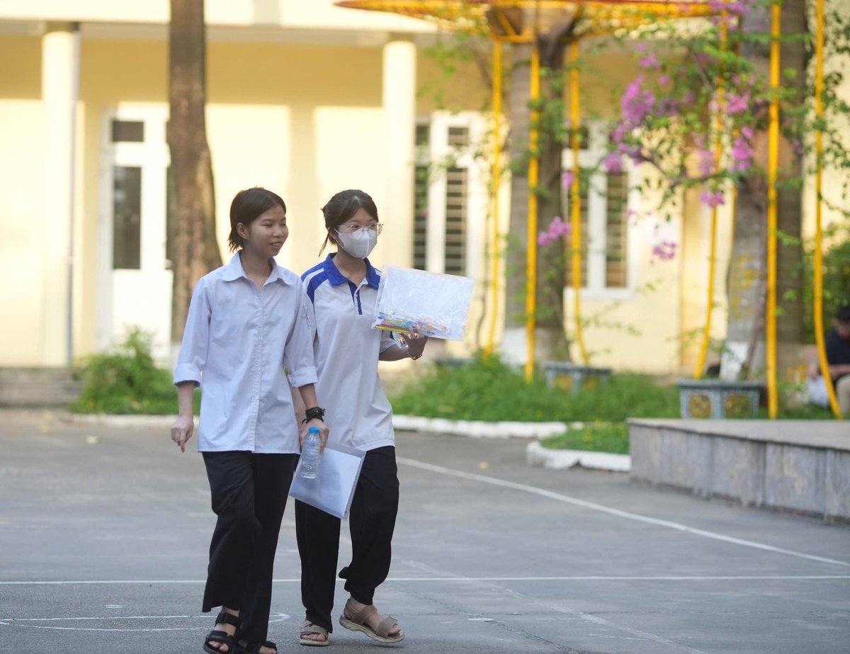 Việc thực hiện dạy học 2 buổi/ngày cần dựa trên nguyên tắc tự nguyện, công khai, minh bạch. Ảnh: Lan Chi. Việc thực hiện dạy học 2 buổi/ngày cần dựa trên nguyên tắc tự nguyện, công khai, minh bạch. Ảnh: Lan Chi.