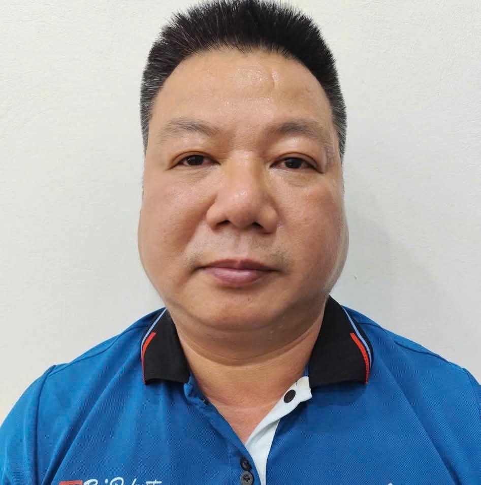 Lái xe Bùi Trường Sơn tại cơ quan Công an. Ảnh: Công an phường Thanh Liệt. Lái xe Bùi Trường Sơn tại cơ quan Công an. Ảnh: Công an phường Thanh Liệt.