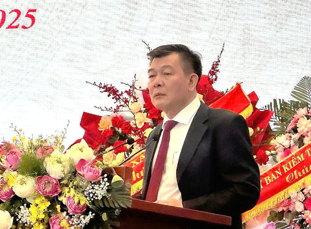 Đồng chí Nguyễn Đức Phong, Phó Bí thư Đảng ủy Chính phủ, phát biểu chỉ đạo Đại hội. Ảnh: VICEM.