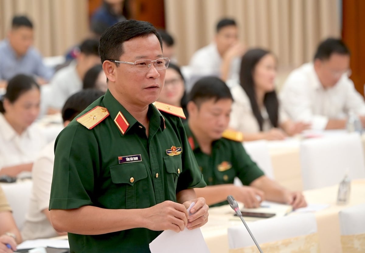 Thiếu tướng Tống Văn Thanh, Phó Cục trưởng Cục Tuyên huấn, Bộ Quốc phòng thông tin tại họp báo Chính phủ chiều 7/8. Ảnh: Tùng Đinh. Thiếu tướng Tống Văn Thanh, Phó Cục trưởng Cục Tuyên huấn, Bộ Quốc phòng thông tin tại họp báo Chính phủ chiều 7/8. Ảnh: Tùng Đinh.