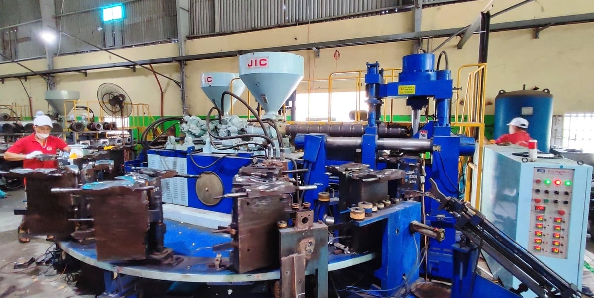 Công ty Việt Thắng hướng đến 100% sản xuất bằng dây chuyền công nghệ hiện đại. Ảnh: Tuấn Trần.