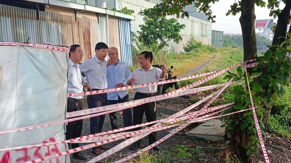Mưa lớn cực đoan ngày càng phổ biến, đặt đô thị vùng thấp vào thế dễ tổn thương nếu thiếu chuẩn bị. Ảnh: Trần Trung.