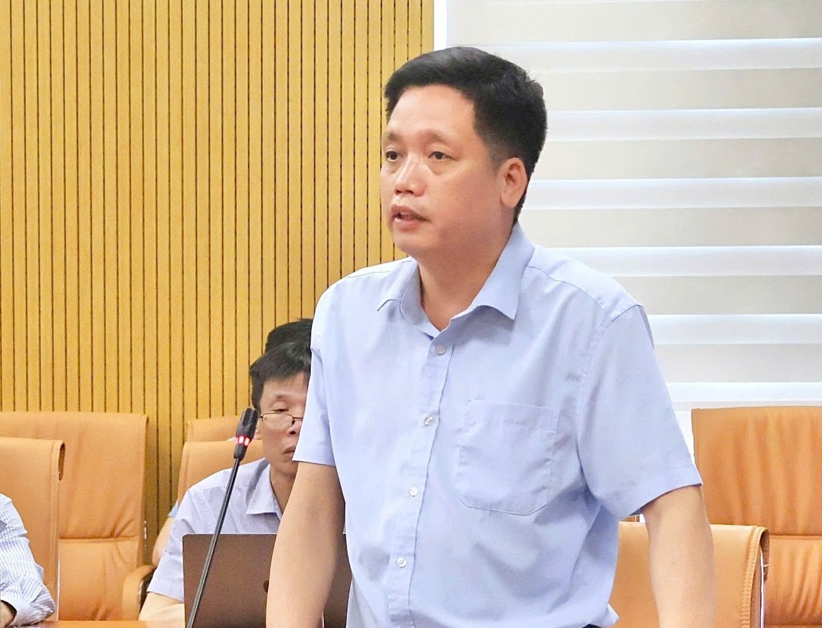 Ông Nguyễn Thạc Cường, Phó Vụ trưởng Vụ Khoa học và Công nghệ cho biết, thời gian qua, Vụ đã tiếp nhận và tổng hợp đề xuất từ 25 đơn vị chuyên ngành, xây dựng danh mục 76 bài toán lớn trải rộng trên 14 lĩnh vực. Ảnh: Khánh Ly.