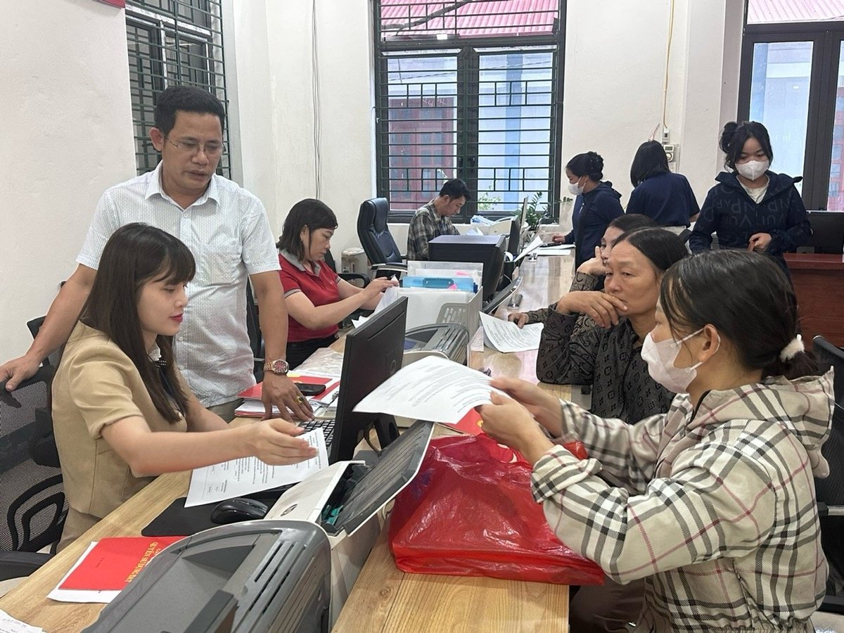 Trung tâm phục vụ hành chính xã Bảo Hà lấy người dân là trung tâm phục vụ. Ảnh: Bích Hợp. Trung tâm phục vụ hành chính xã Bảo Hà lấy người dân là trung tâm phục vụ. Ảnh: Bích Hợp.