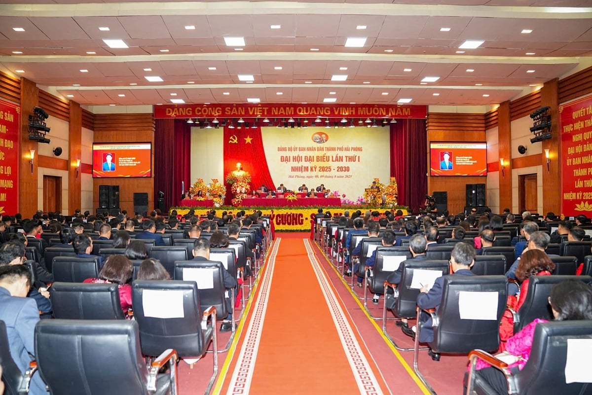 Đại hội đại biểu Đảng bộ UBND thành phố Hải Phòng lần thứ I, nhiệm kỳ 2025-2030 diễn ra với tinh thần 'Đoàn kết - Dân chủ - Kỷ cương - Sáng tạo - Phát triển'. Ảnh: Đàm Thanh. Đại hội đại biểu Đảng bộ UBND thành phố Hải Phòng lần thứ I, nhiệm kỳ 2025-2030 diễn ra với tinh thần 'Đoàn kết - Dân chủ - Kỷ cương - Sáng tạo - Phát triển'. Ảnh: Đàm Thanh.