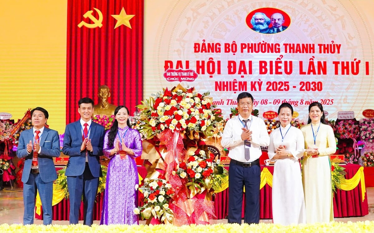 Đảng bộ phường Thanh Thủy (TP Huế) tổ chức Đại hội đại biểu lần thứ I, nhiệm kỳ 2025 - 2030. Ảnh: Văn Dinh. Đảng bộ phường Thanh Thủy (TP Huế) tổ chức Đại hội đại biểu lần thứ I, nhiệm kỳ 2025 - 2030. Ảnh: Văn Dinh.