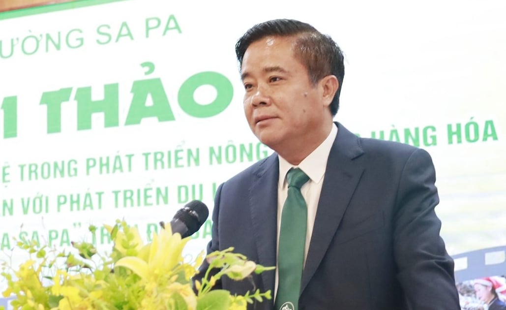 Ông Phan Đăng Toàn, Bí thư Đảng ủy phường Sa Pa phát biểu tại hội thảo. Ảnh: Đức Phương. Ông Phan Đăng Toàn, Bí thư Đảng ủy phường Sa Pa phát biểu tại hội thảo. Ảnh: Đức Phương.