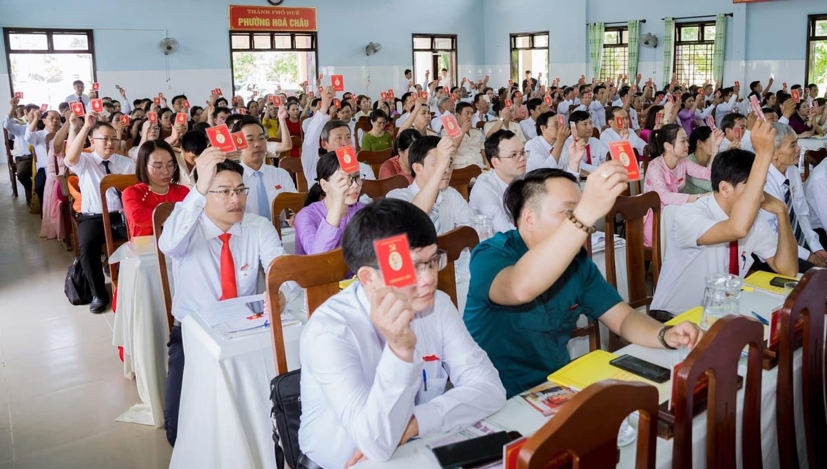 Phường Hóa Châu được thành lập trên cơ sở sắp xếp toàn bộ diện tích, quy mô dân số của phường Hương Vinh, phường Hương Phong và xã Quảng Thành, với 746 đảng viên. Ảnh: Thiên Kim. Phường Hóa Châu được thành lập trên cơ sở sắp xếp toàn bộ diện tích, quy mô dân số của phường Hương Vinh, phường Hương Phong và xã Quảng Thành, với 746 đảng viên. Ảnh: Thiên Kim.