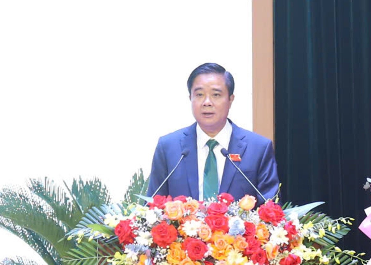 Đồng chí Phan Đăng Toàn, Ủy viên Ban chấp hành đảng bộ tỉnh Lào Cai, Bí thư Đảng uỷ phường Sa Pa phát biểu tại Đại hội. Ảnh: Bích Hợp. Đồng chí Phan Đăng Toàn, Ủy viên Ban chấp hành đảng bộ tỉnh Lào Cai, Bí thư Đảng uỷ phường Sa Pa phát biểu tại Đại hội. Ảnh: Bích Hợp.