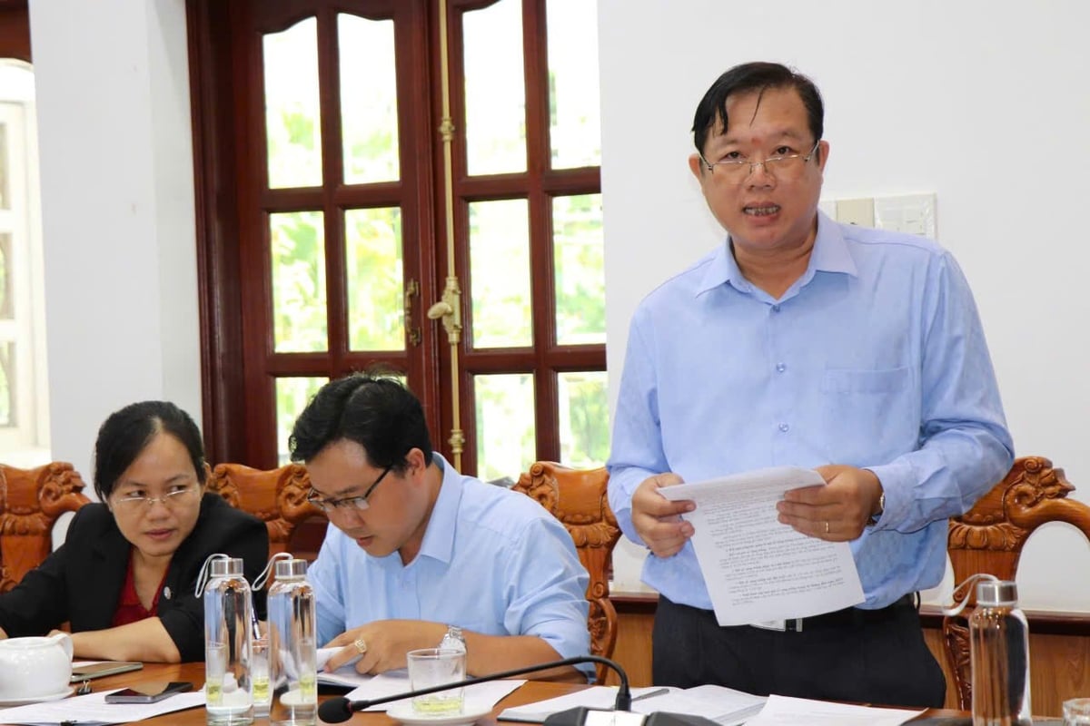 Ông Huỳnh Thanh Vui, Phó Chi cục trưởng Chi cục Trồng trọt và Bảo vệ thực vật TP. Cần Thơ chia sẻ khó khăn về công tác giám sát mã số vùng trồng. Ảnh: Kim Anh.