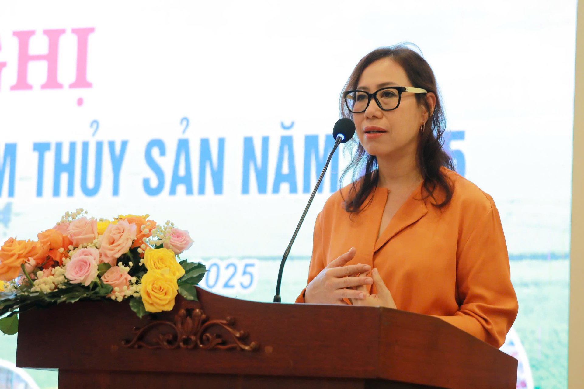 ban-giai-phap-thuc-day-xuat-khau-nong-lam-thuy-san-nam-2025-102533_775