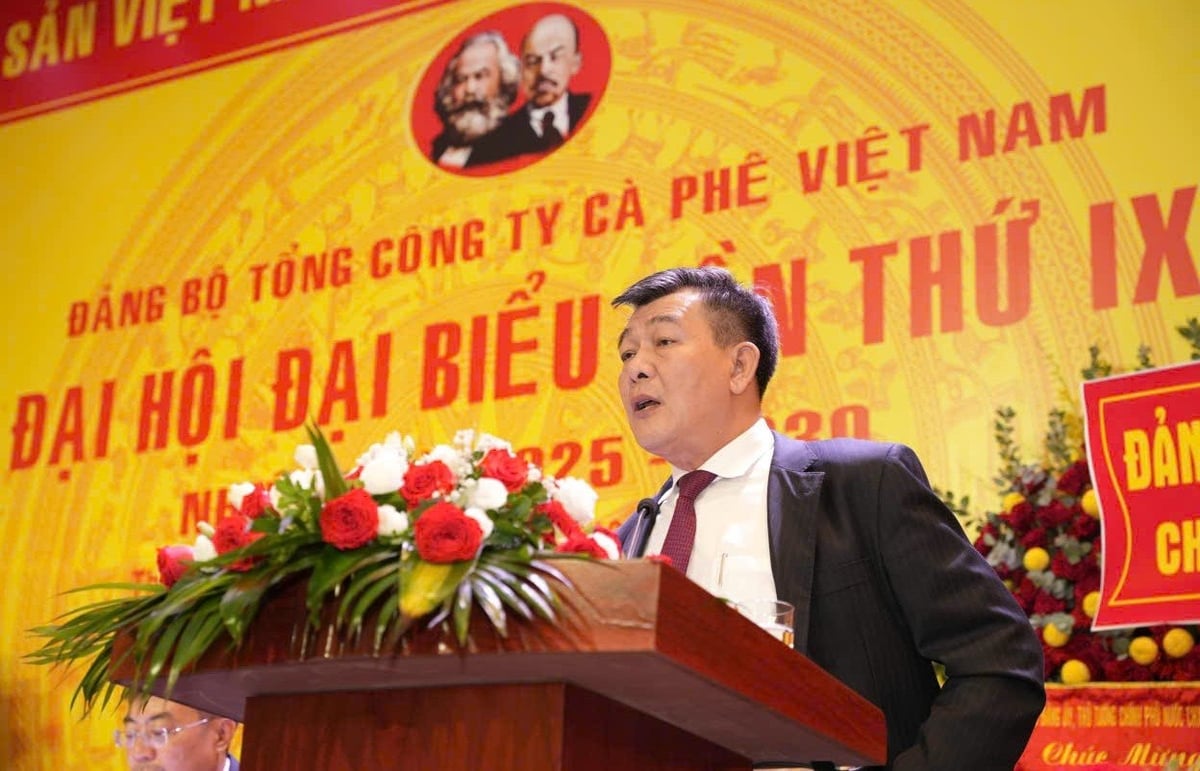 Ông Nguyễn Đức Phong, Phó Bí thư Đảng ủy Chính Phủ phát biểu tại Đại hội. Ảnh: Ngọc Thăng. Ông Nguyễn Đức Phong, Phó Bí thư Đảng ủy Chính Phủ phát biểu tại Đại hội. Ảnh: Ngọc Thăng.