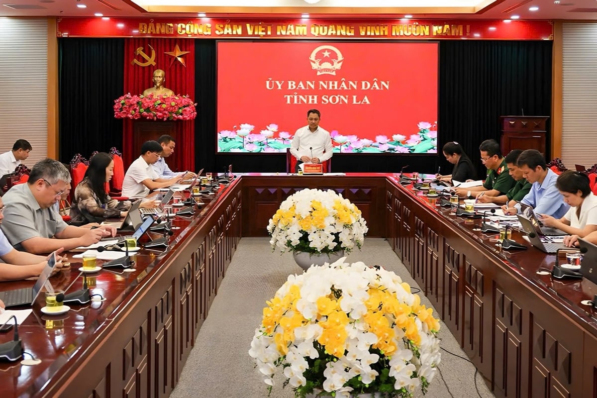 Tỉnh Sơn La họp đánh giá công tác khắc phục hậu quả thiên tai sau 10 ngày xảy ra mưa lũ gây nhiều thiệt hại. Ảnh: Nguyễn Nga.