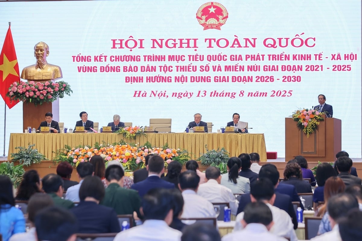 Hội nghị được tổ chức trực tiếp tại trụ sở Chính phủ, trực tuyến với 34 tỉnh, thành phố trong cả nước. Ảnh: VGP.