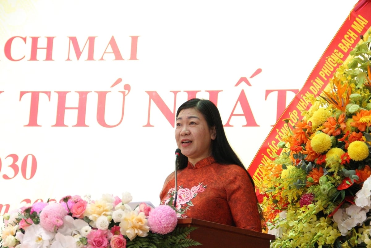 Chủ tịch Ủy ban MTTQ Việt Nam thành phố Nguyễn Lan Hương phát biểu chỉ đạo Đại hội. Ảnh: Lan Chi.