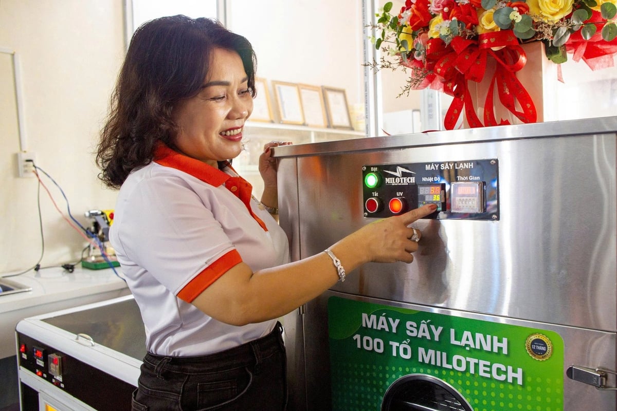 Nhờ chú trọng đầu tư vào công nghệ chế biến sâu sản phẩm, chuỗi giá trị sản phẩm của nghề nuôi yến đã được hoàn thiện khép kín. Ảnh: Trần Phi.