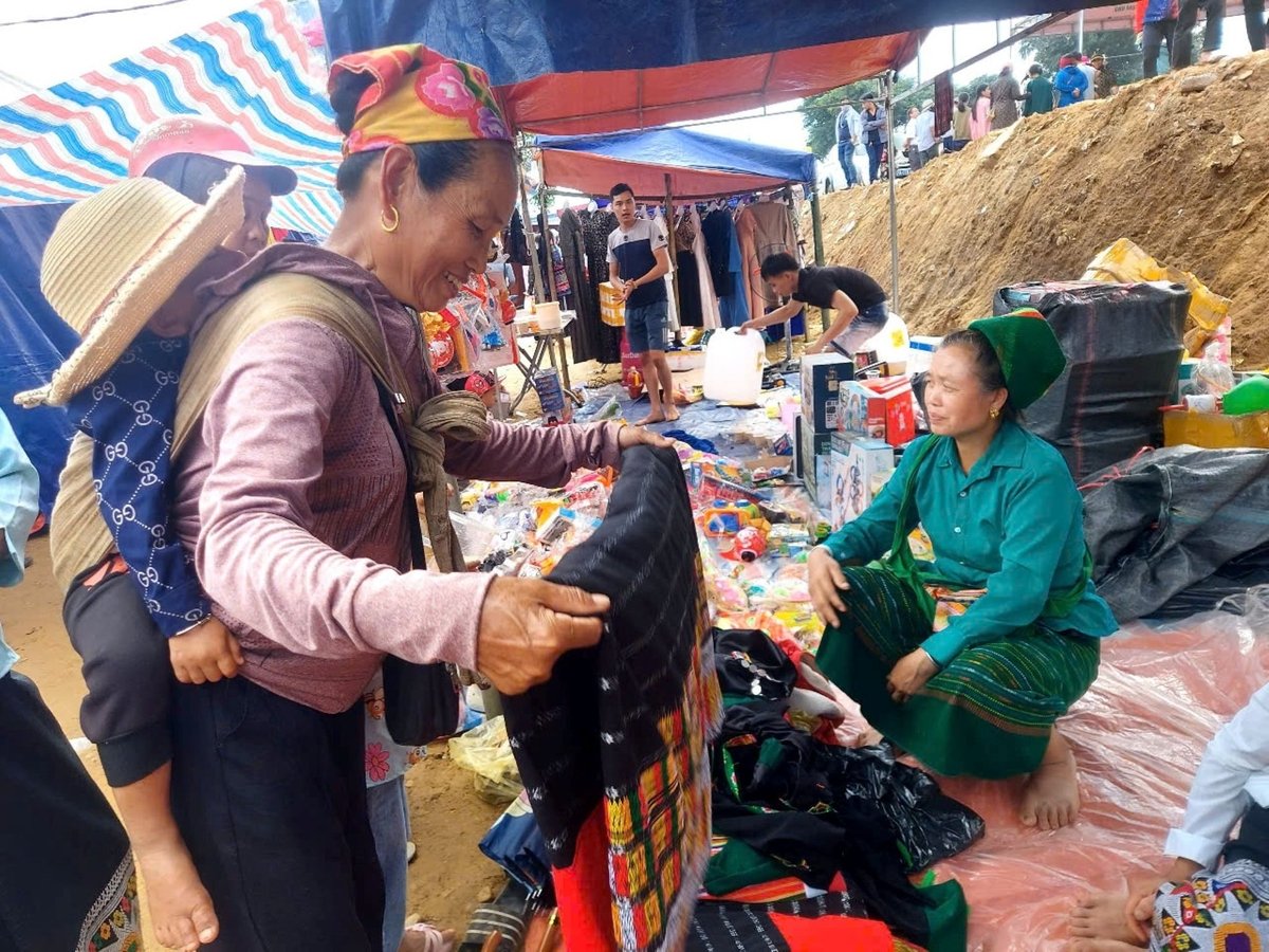 Vùng cao Nghệ An với nhiều đồng bào dân tộc thiểu số sinh sống, đa dạng bản sắc văn hóa các dân tộc. Ảnh: Đình Tiệp. Vùng cao Nghệ An với nhiều đồng bào dân tộc thiểu số sinh sống, đa dạng bản sắc văn hóa các dân tộc. Ảnh: Đình Tiệp.