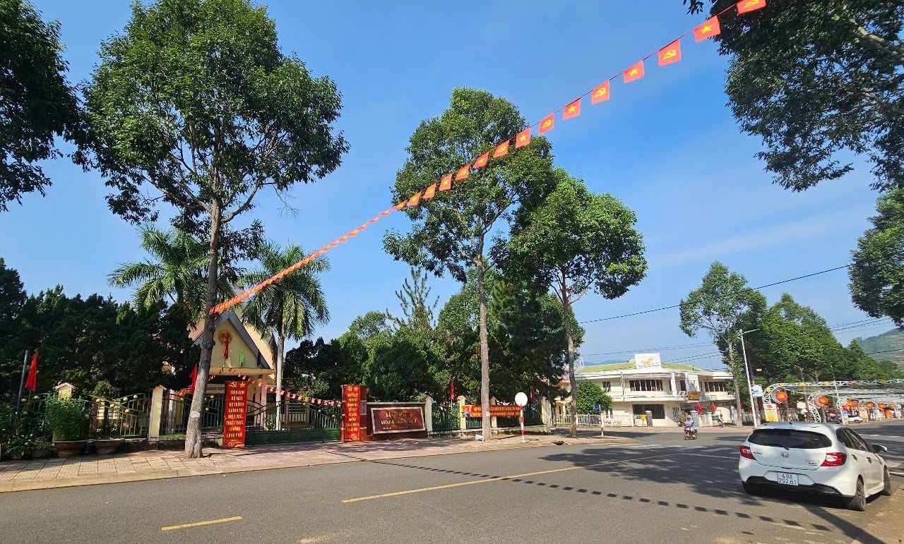Vùng núi ở Khánh Sơn, tỉnh Khánh Hòa ngày càng khang trang, đầy sức sống. Ảnh: Kim Sơ. Vùng núi ở Khánh Sơn, tỉnh Khánh Hòa ngày càng khang trang, đầy sức sống. Ảnh: Kim Sơ.