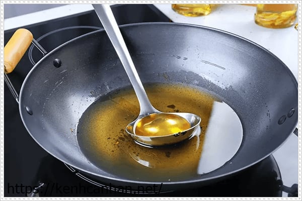 Dầu ăn tái chế có hại cho sức khỏe con người. Ảnh minh họa.