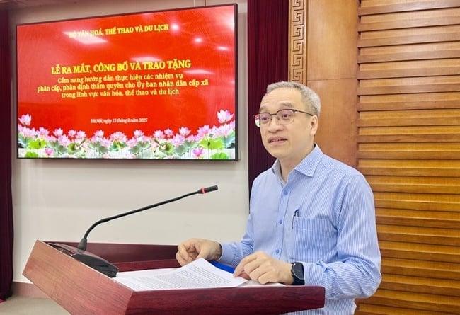 Thứ trưởng Bộ VHTTDL Phan Tâm đánh giá cao công tác biên soạn, rà soát và xuất bản của các đơn vị. Ảnh: Cổng TTĐT Bộ VHTTDL. Thứ trưởng Bộ VHTTDL Phan Tâm đánh giá cao công tác biên soạn, rà soát và xuất bản của các đơn vị. Ảnh: Cổng TTĐT Bộ VHTTDL.