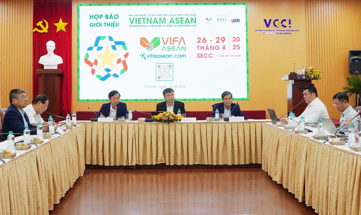 VIFA ASEAN 2025 tiếp tục hướng đến mục tiêu quy tụ ngành nội thất của các nước ASEAN tại TP.HCM. Ảnh: Nguyễn Thủy.