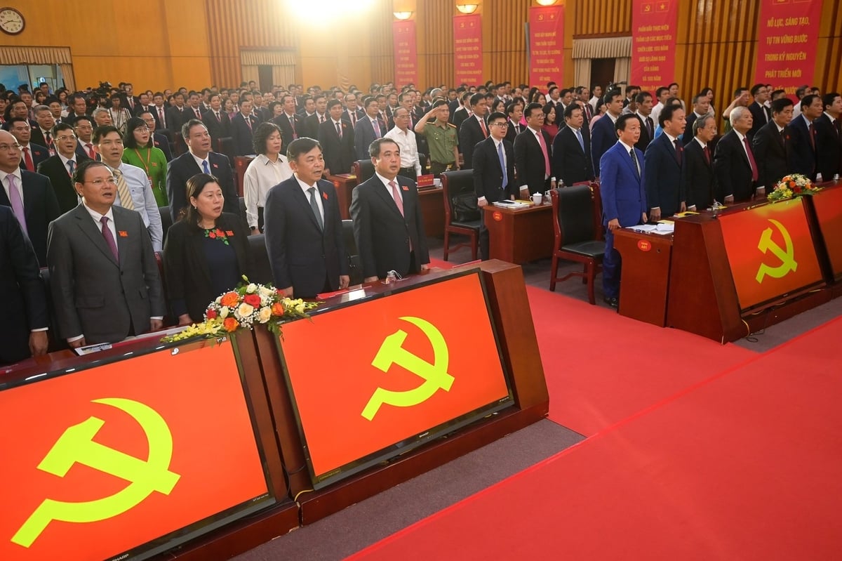 Các đại biểu tham dự Đại hội Đảng bộ Bộ Nông nghiệp và Môi trường lần thứ I, nhiệm kỳ 2025-2030. Ảnh: Tùng Đinh.