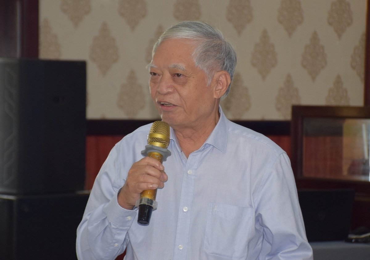 PGS.TS Bùi Bá Bổng phát biểu tại hội nghị. Ảnh: V.Đ.T.