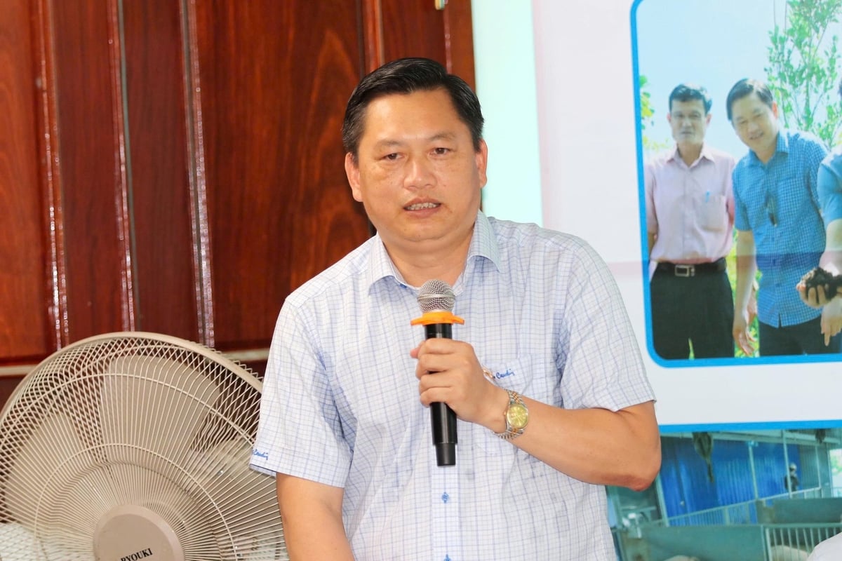 Ông Khắc Ngọc Bá, Phó Tổng Giám đốc Tập đoàn Quế Lâm khẳng định, giải pháp chăn nuôi an toàn sinh học góp phần phòng chống dịch tả lợn Châu Phi hiệu quả. Ảnh: Thanh Nga.