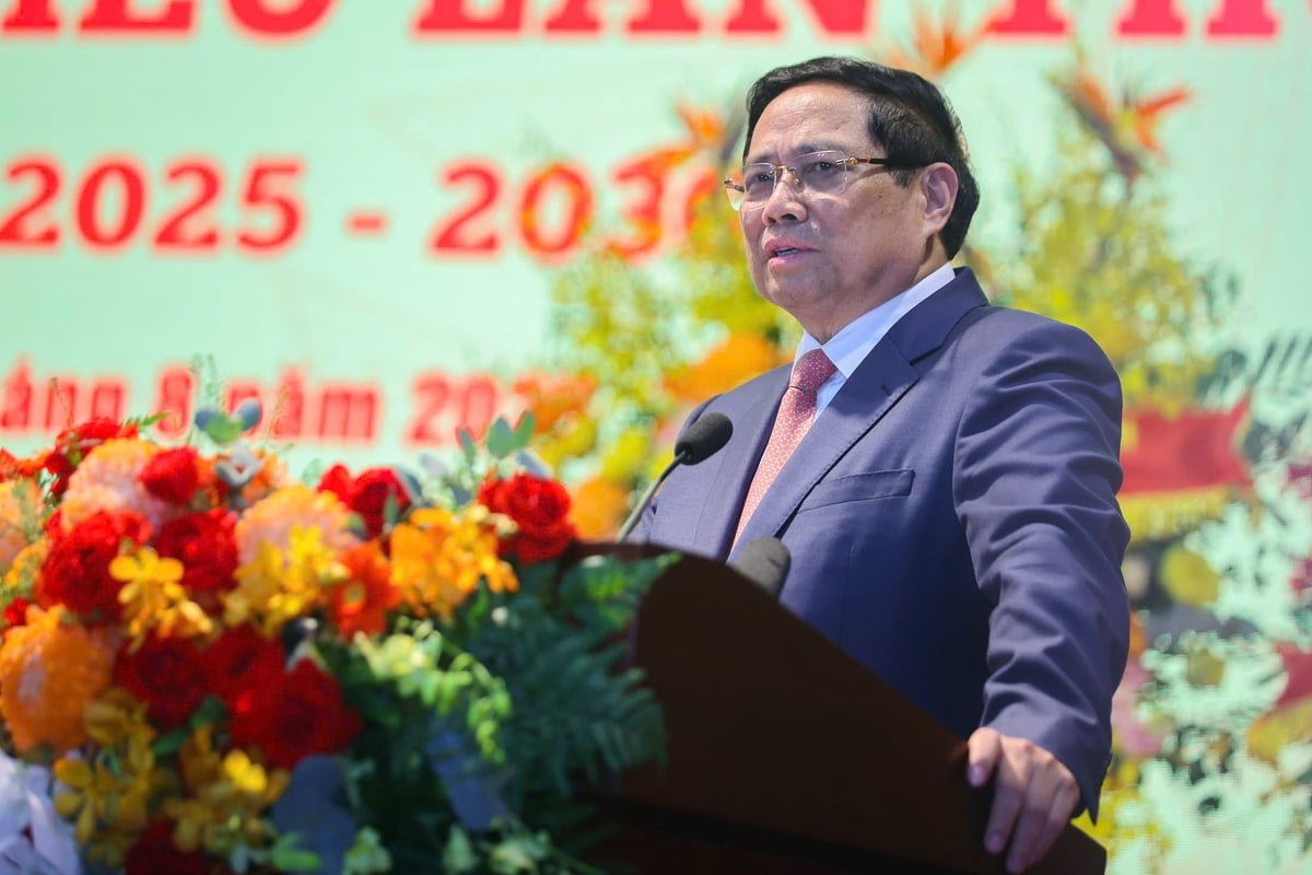 Thủ tướng thẳng thắn chỉ rõ phát triển KHCN, đổi mới sáng tạo và chuyển đổi số quốc gia còn chậm, chưa có đột phá. Ảnh: Bộ KH-CN