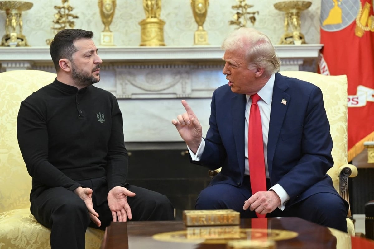 Tổng thống Donald Trump và Tổng thống Ukraine Volodymyr Zelensky gặp nhau tại Phòng Bầu dục hồi tháng 2/2025. Ảnh: NBC.