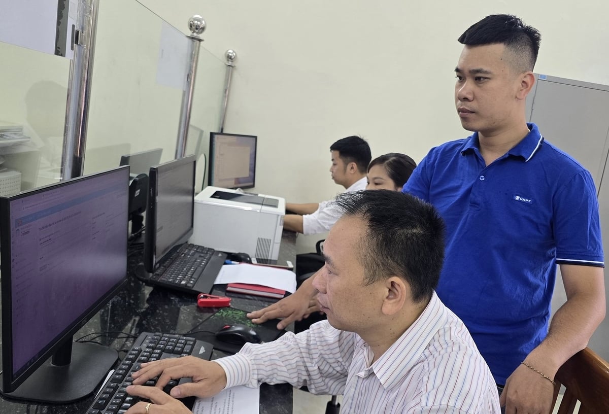 Hạ tầng viễn thông ở Lạng Sơn đã được mở rộng, phủ sóng ở 100% xã, góp phần thực hiện hiệu quả chuyển đổi số ở cơ sở. Ảnh: Hoàng Nghĩa. Hạ tầng viễn thông ở Lạng Sơn đã được mở rộng, phủ sóng ở 100% xã, góp phần thực hiện hiệu quả chuyển đổi số ở cơ sở. Ảnh: Hoàng Nghĩa.