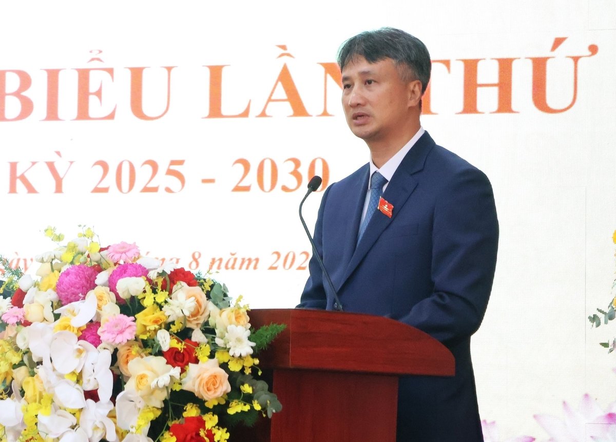 Bí thư Đảng uỷ xã Vĩnh Thanh Nguyễn Anh Dũng phát biểu tại Đại hội. Ảnh: Trung Nguyên. 