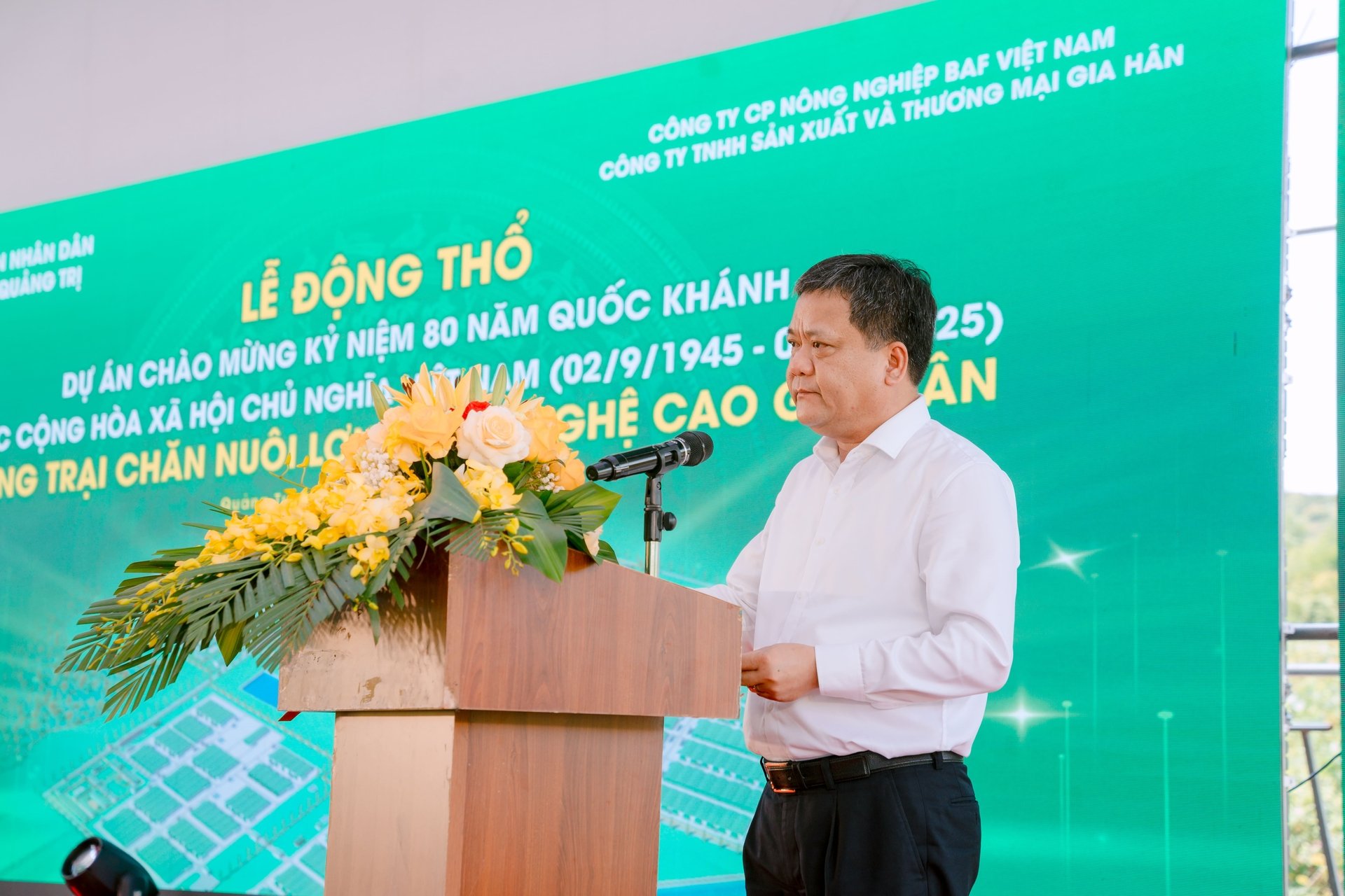 Ông Trần Phong - Phó Bí thư Tỉnh ủy, Chủ tịch UBND tỉnh Quảng Trị - phát biểu tại sự kiện. Ảnh: PV.