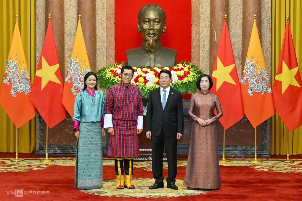 Chủ tịch nước Lương Cường và phu nhân cùng Quốc vương Bhutan và Hoàng hậu. Ảnh: VNExpress/Giang Huy.
