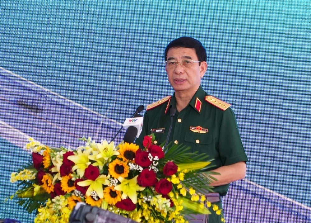 Đại tướng Phan Văn Giang, Ủy viên Bộ Chính trị, Bộ trưởng Bộ Quốc phòng, phát biểu tại buổi lễ. Ảnh: Trọng Linh.