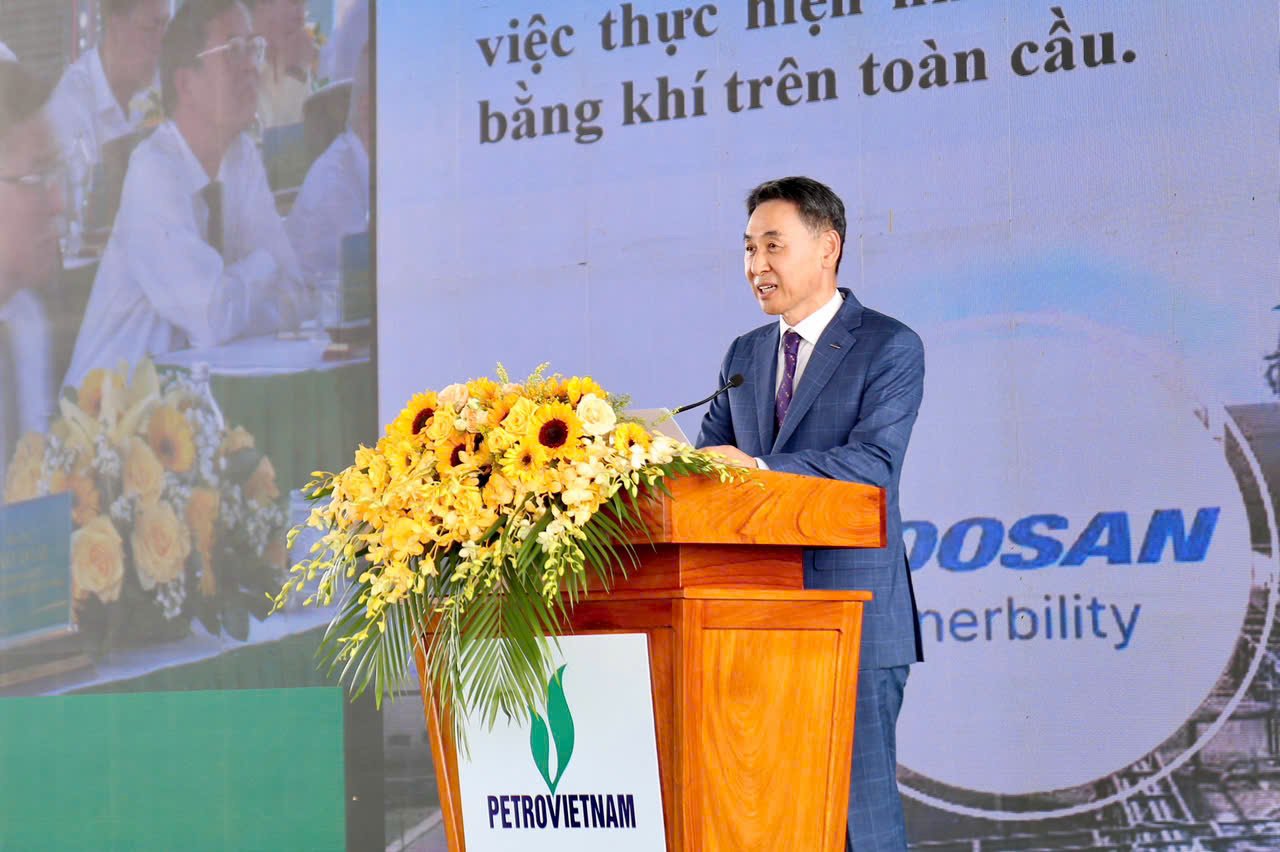 Ông Yeonin Jung, Phó Chủ tịch Tập đoàn Doosan Enerbility cho biết, với nhiều kinh nghiệm và chuyên môn kỹ thuật, Doosan cam kết hoàn thành thành công Dự án Ô Môn IV. Ảnh: LH. Ông Yeonin Jung, Phó Chủ tịch Tập đoàn Doosan Enerbility cho biết, với nhiều kinh nghiệm và chuyên môn kỹ thuật, Doosan cam kết hoàn thành thành công Dự án Ô Môn IV. Ảnh: LH.