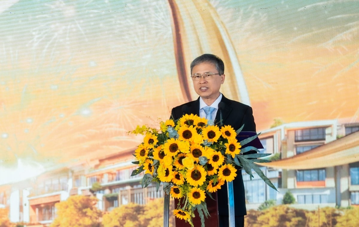Ông Trần Hòa Nam, Phó Chủ tịch UBND tỉnh Khánh Hòa phát biểu tại lễ khởi công dự án Khu đô thị hỗn hợp Nha Trang. Ảnh: PC. Ông Trần Hòa Nam, Phó Chủ tịch UBND tỉnh Khánh Hòa phát biểu tại lễ khởi công dự án Khu đô thị hỗn hợp Nha Trang. Ảnh: PC.