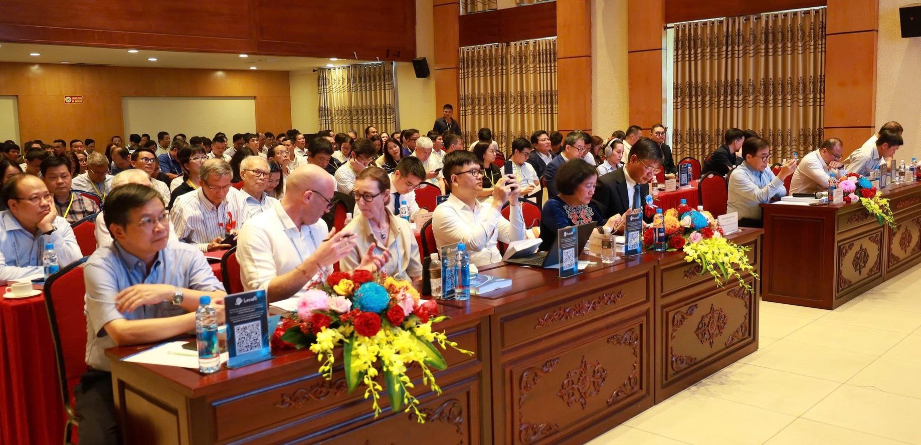 Hội thảo là diễn đàn trao đổi quan trọng, kết nối các nhà quản lý, chuyên gia, doanh nghiệp chia sẻ những giải pháp và công nghệ đột phá cấp nước bền vững. Ảnh: Minh Khang.