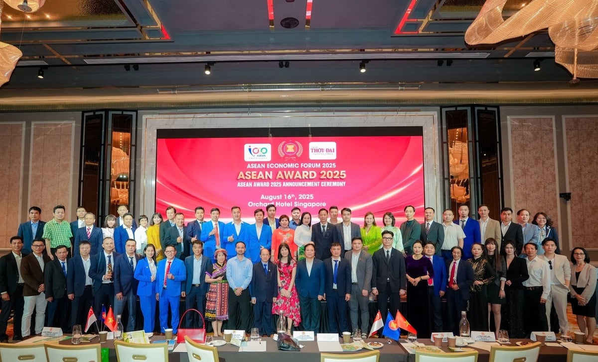 Hình tập thể tại Diễn đàn Kinh tế ASEAN 2025. Ảnh: Trần Quân.