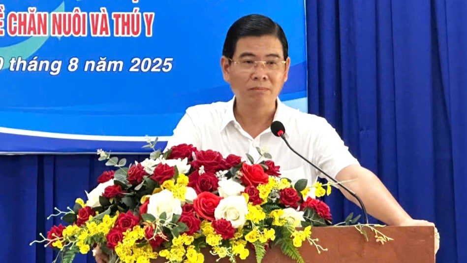 Ông Nguyễn Hồng Nguyên, Phó Giám đốc Sở Nông nghiệp và Môi trường TP.HCM phát biểu tại hội nghị. Ảnh: Trần Phi. Ông Nguyễn Hồng Nguyên, Phó Giám đốc Sở Nông nghiệp và Môi trường TP.HCM phát biểu tại hội nghị. Ảnh: Trần Phi.