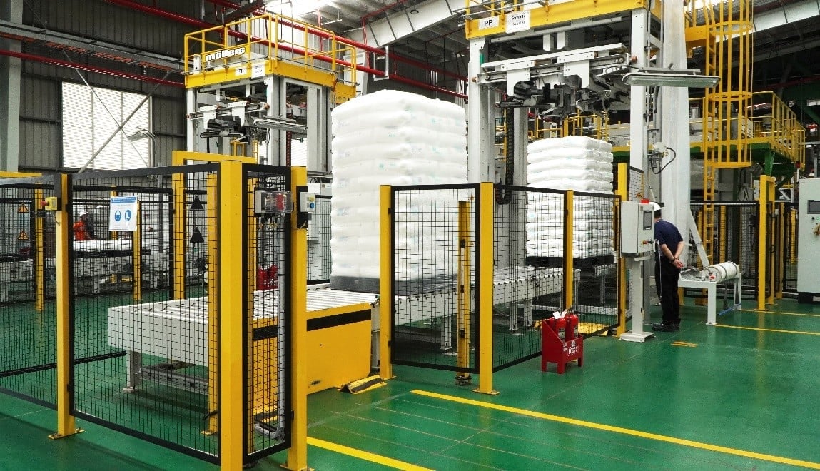 LSP đã thành công tái khởi động vận hành toàn bộ tổ hợp hóa dầu tích hợp. Ảnh: LSP. LSP đã thành công tái khởi động vận hành toàn bộ tổ hợp hóa dầu tích hợp. Ảnh: LSP.